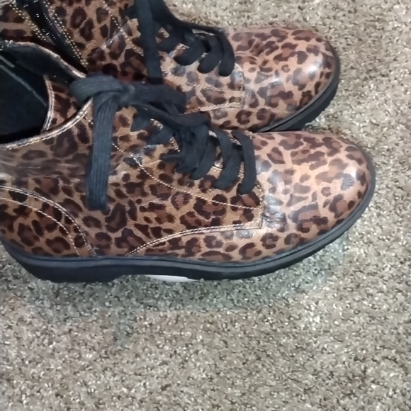 Leopard Print Lace-Up Ankle Boots - Picture 9 of 15